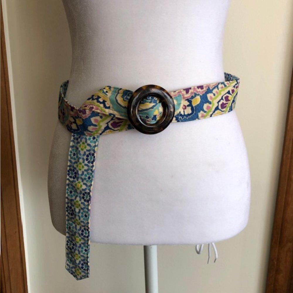 VERA BRADLEY Capri Blue Paisley 2007 Belt Retired